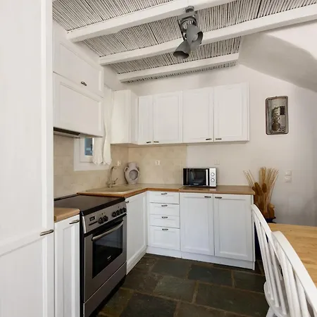 Feriehus Paros 3 Bedrooms Messonette For 6 Persons By Mps